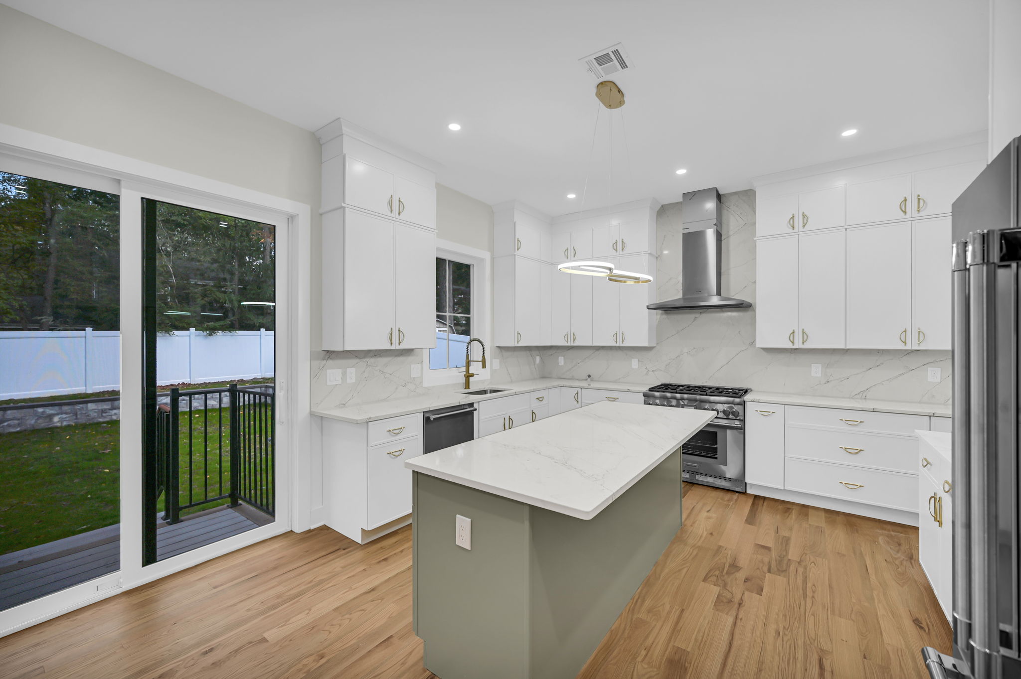 54 Melrose Dr Livingston NJ kitchen photo 15